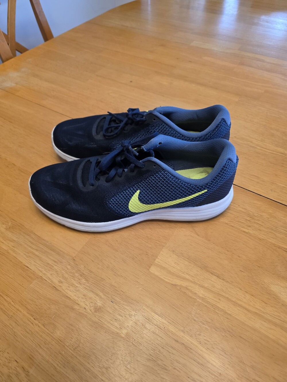 Nike Men's Navy and Lime Athletic Running Shoes